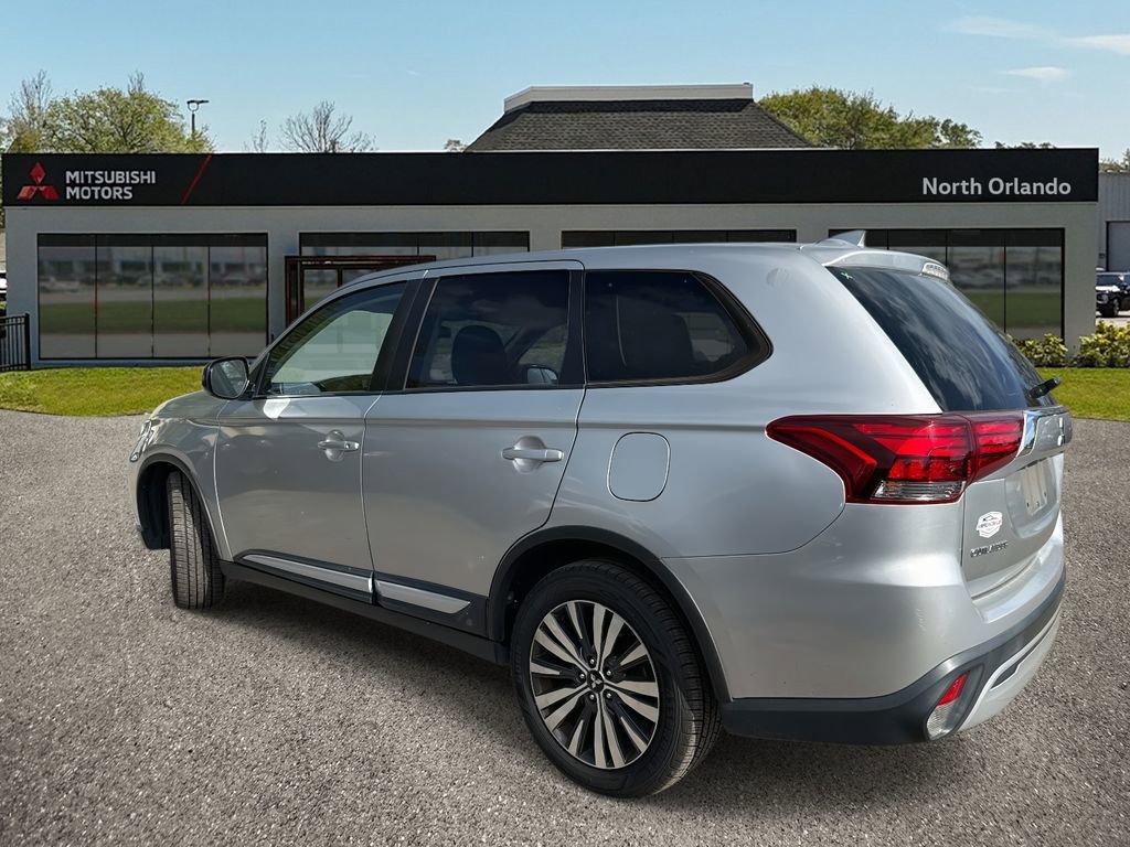Used 2020 Mitsubishi Outlander ES image 3