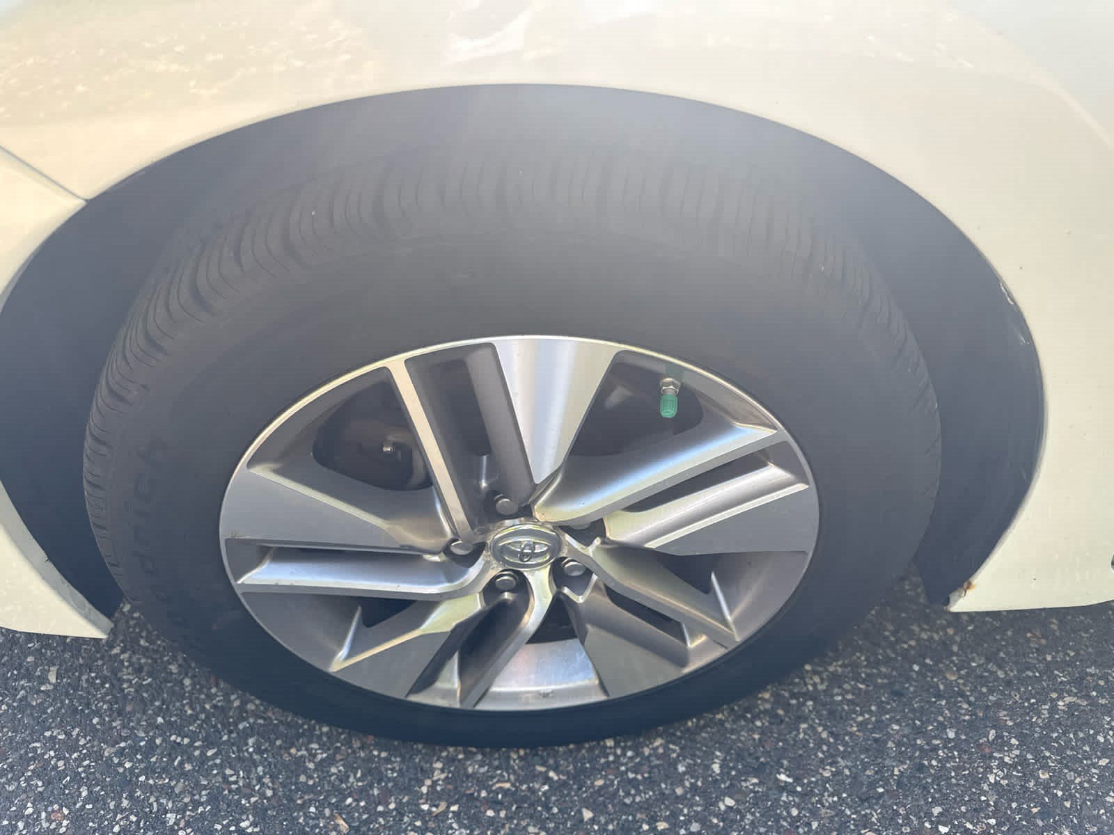 Used 2014 Toyota Corolla LE FWD image 5