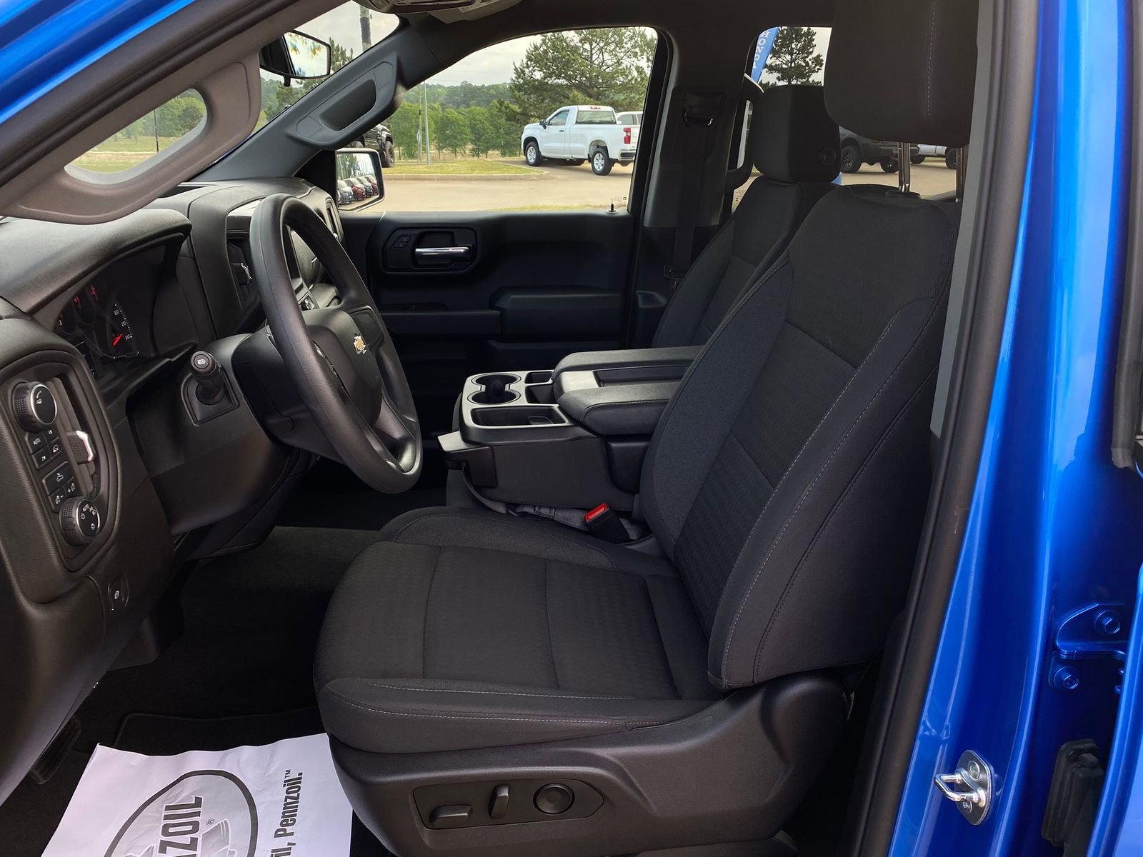 Used 2025 Chevrolet Silverado 1500 Custom w/ Turbomax Blackout Package AWD/4WD image 12