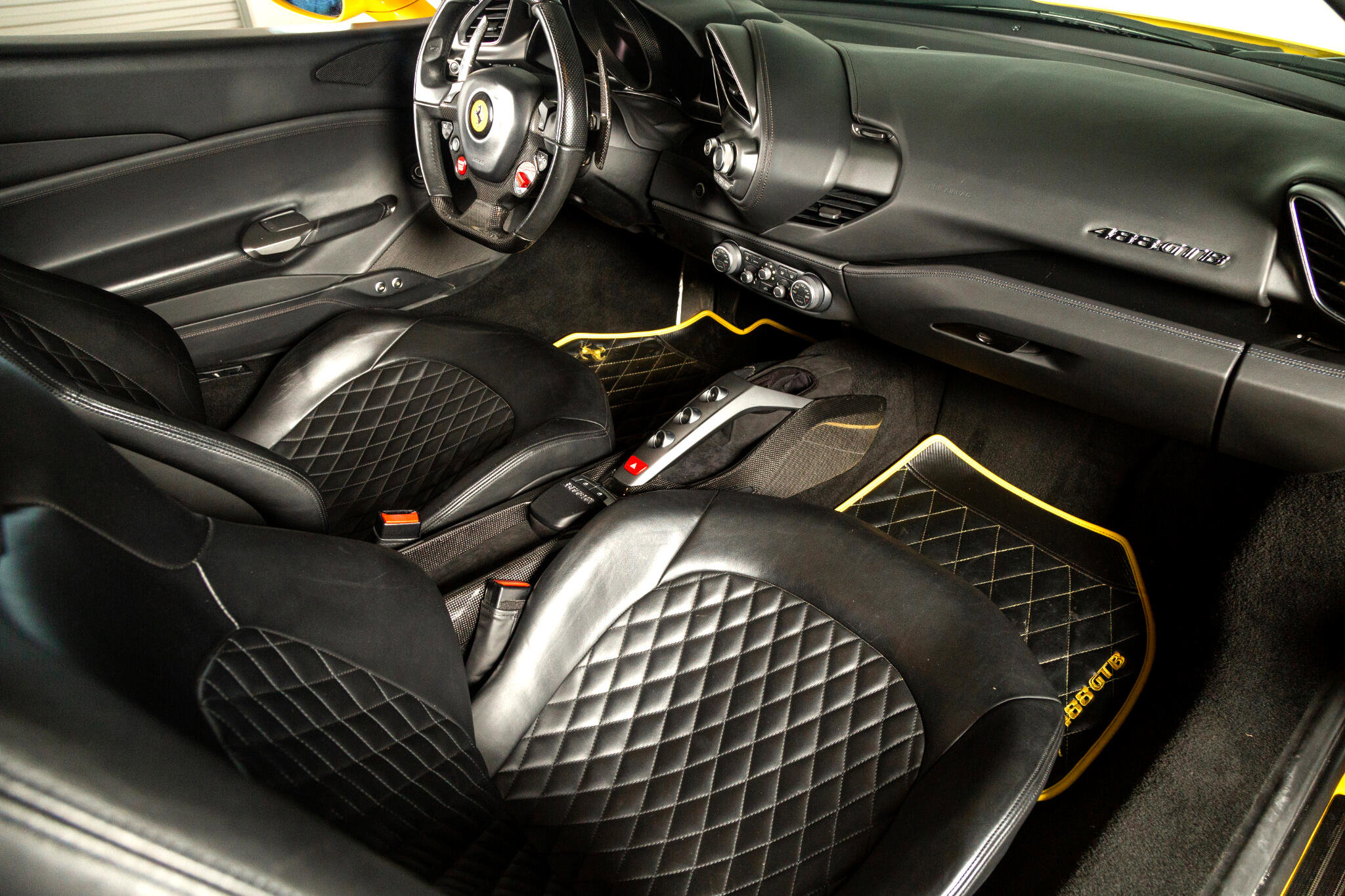 Used 2016 Ferrari 488 GTB image 13