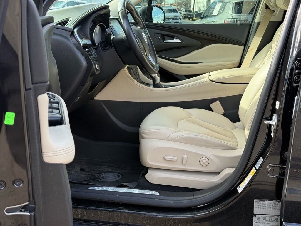 Used 2020 Buick Envision Preferred image 11