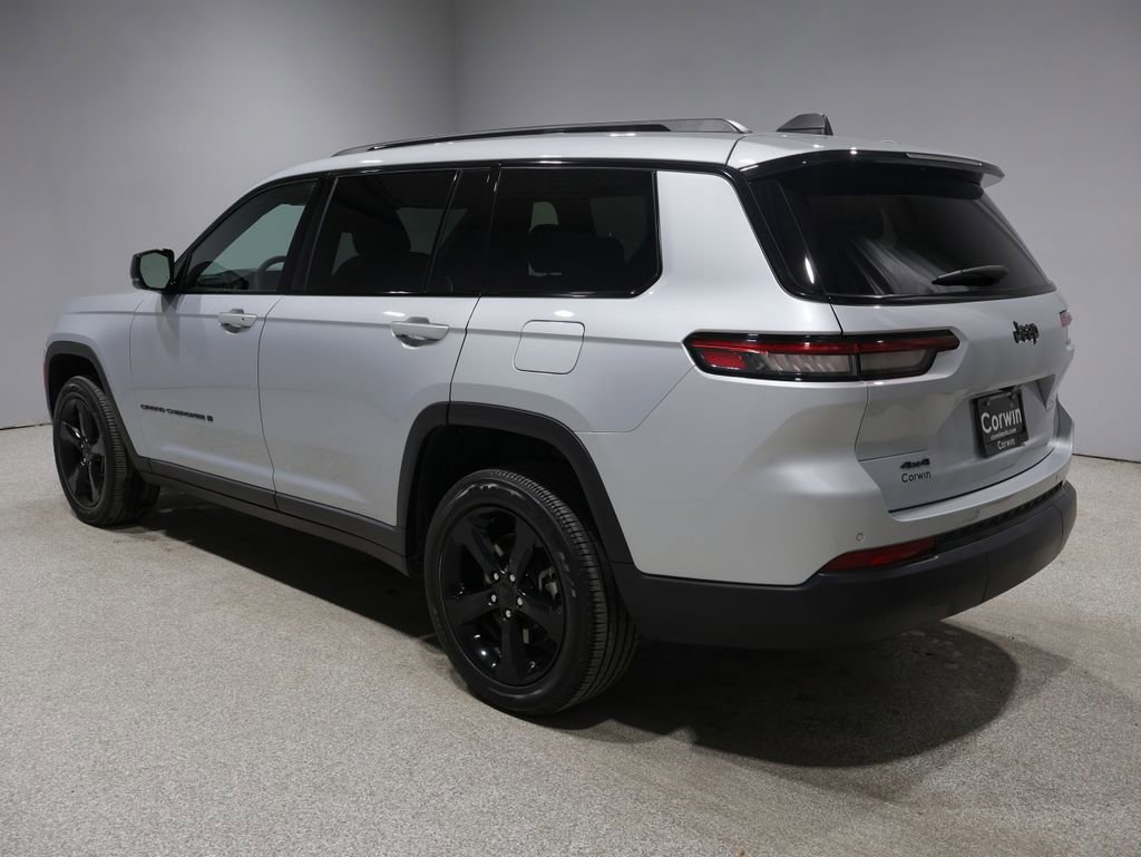 Used 2023 Jeep Grand Cherokee L Laredo AWD/4WD image 4