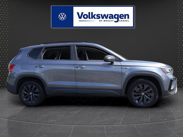 Certified 2022 Volkswagen Taos S FWD image 9