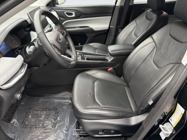 Used 2022 Jeep Compass Latitude image 11