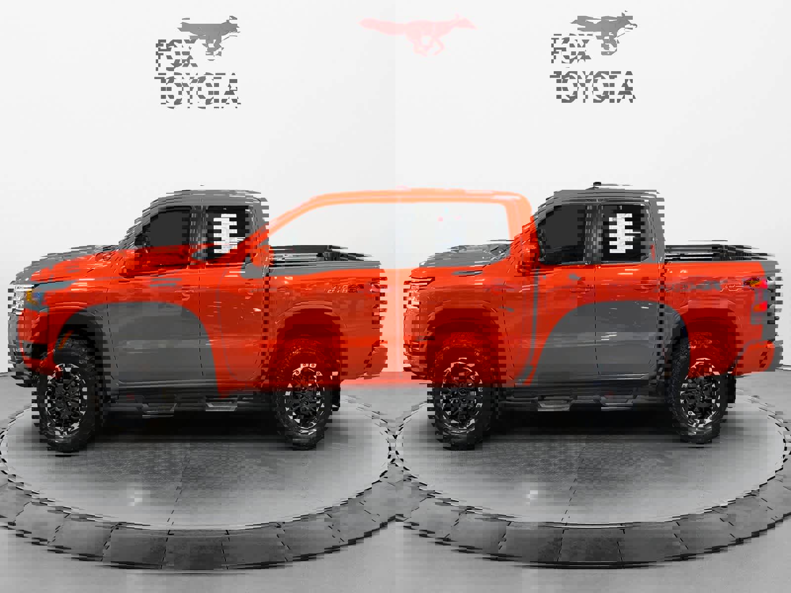 Used 2025 Nissan Frontier PRO-4X w/ Pro Premium Package image 3