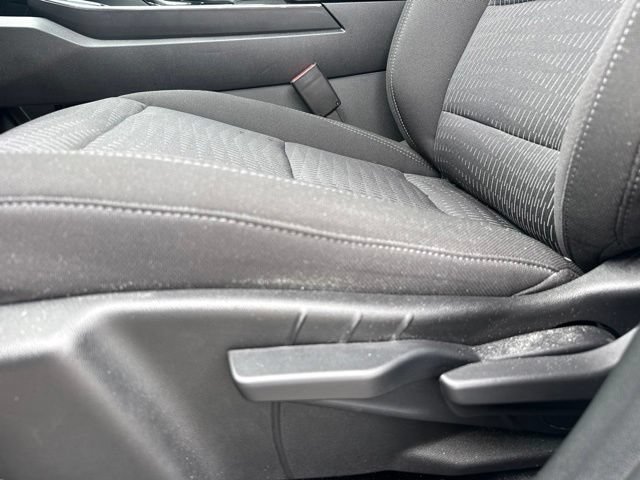 Used 2025 Chevrolet Equinox LT AWD/4WD image 12