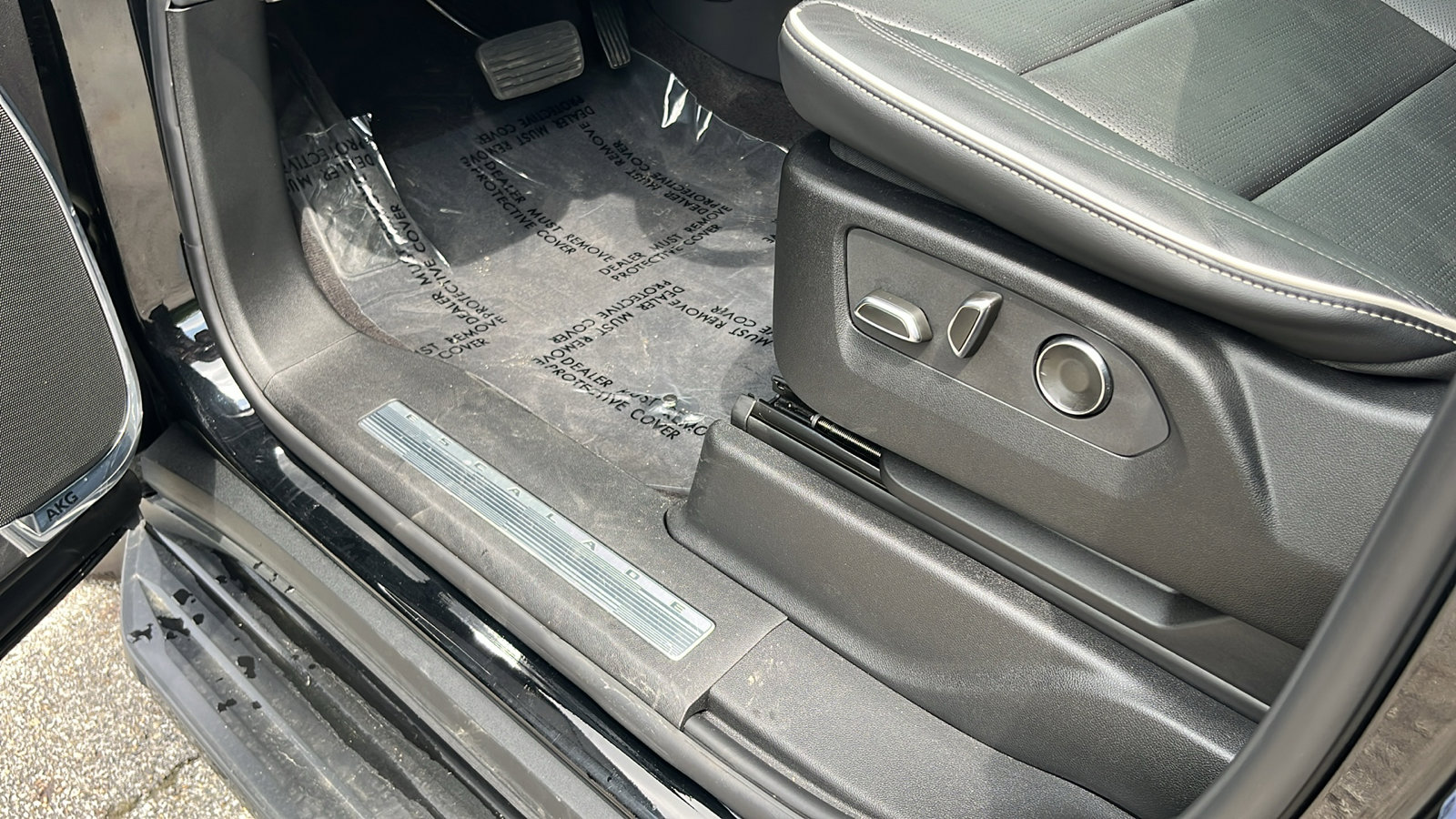 New 2024 Cadillac Escalade Premium Luxury image 45