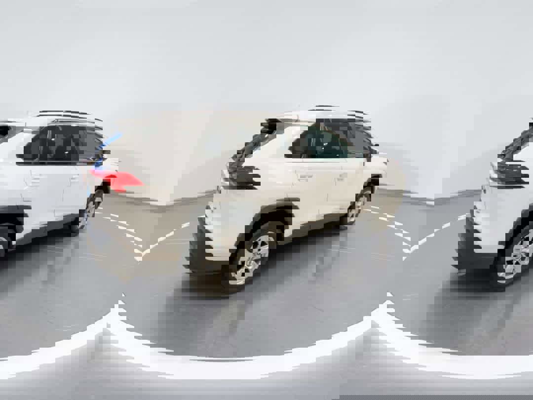 Used 2021 Toyota RAV4 XLE w/ Convenience Package image 8