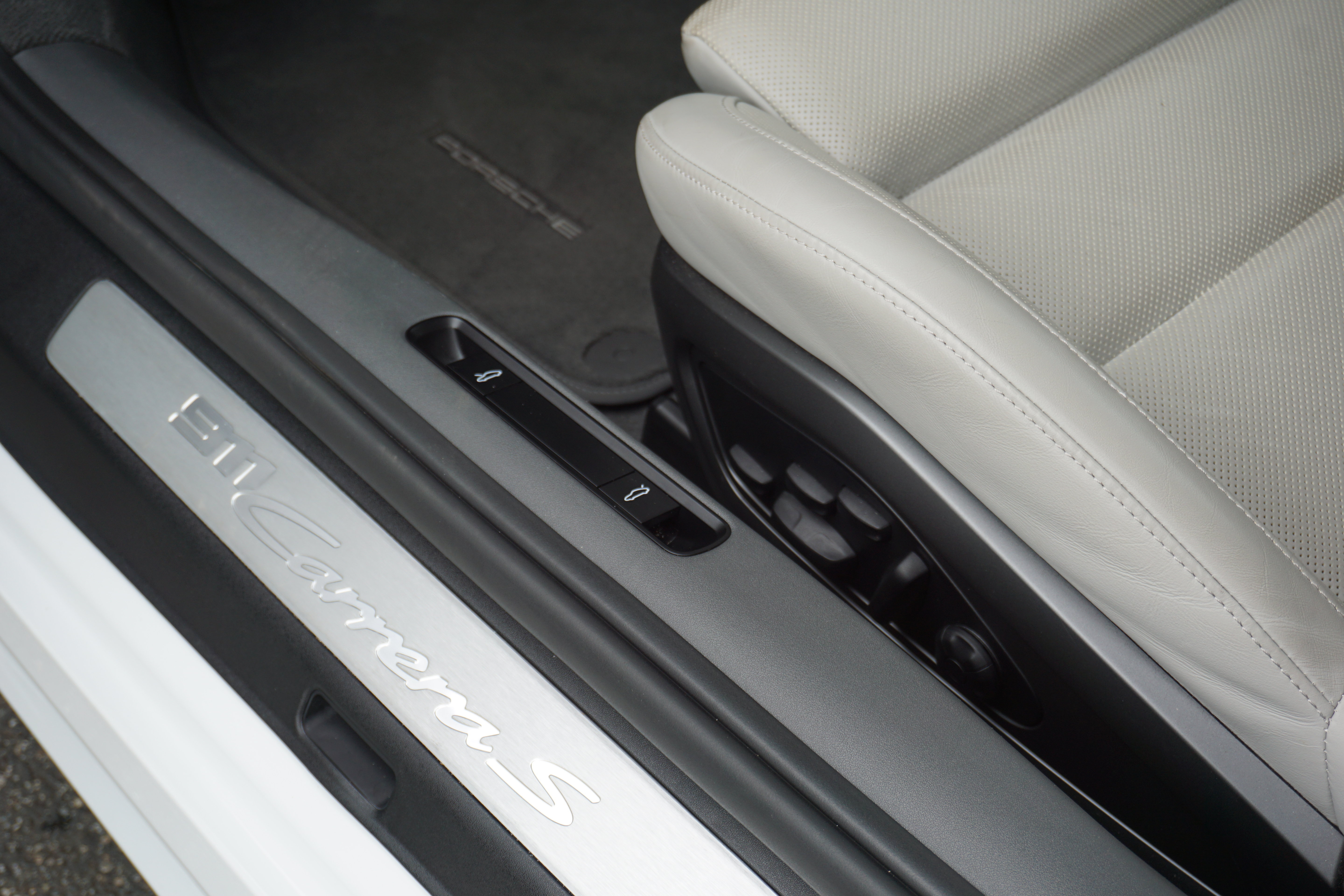 Certified 2022 Porsche 911 Carrera S RWD image 6