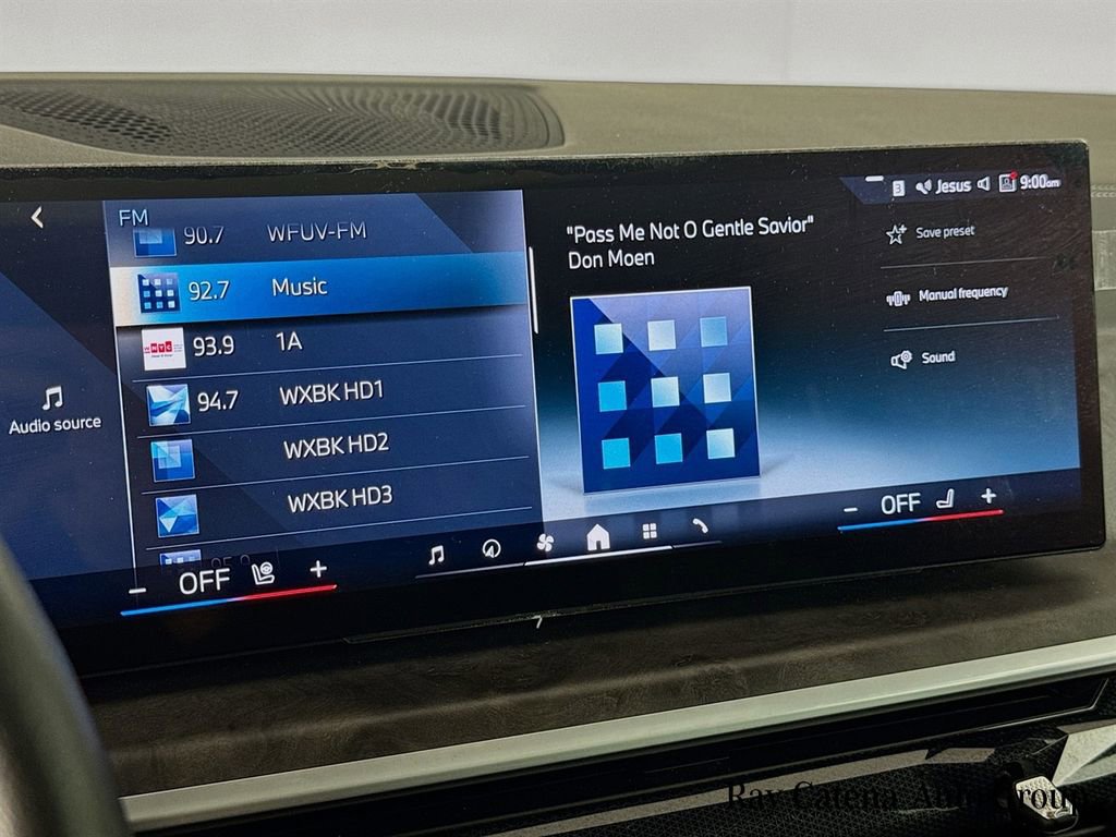 Used 2024 BMW X5 xDrive50e image 15