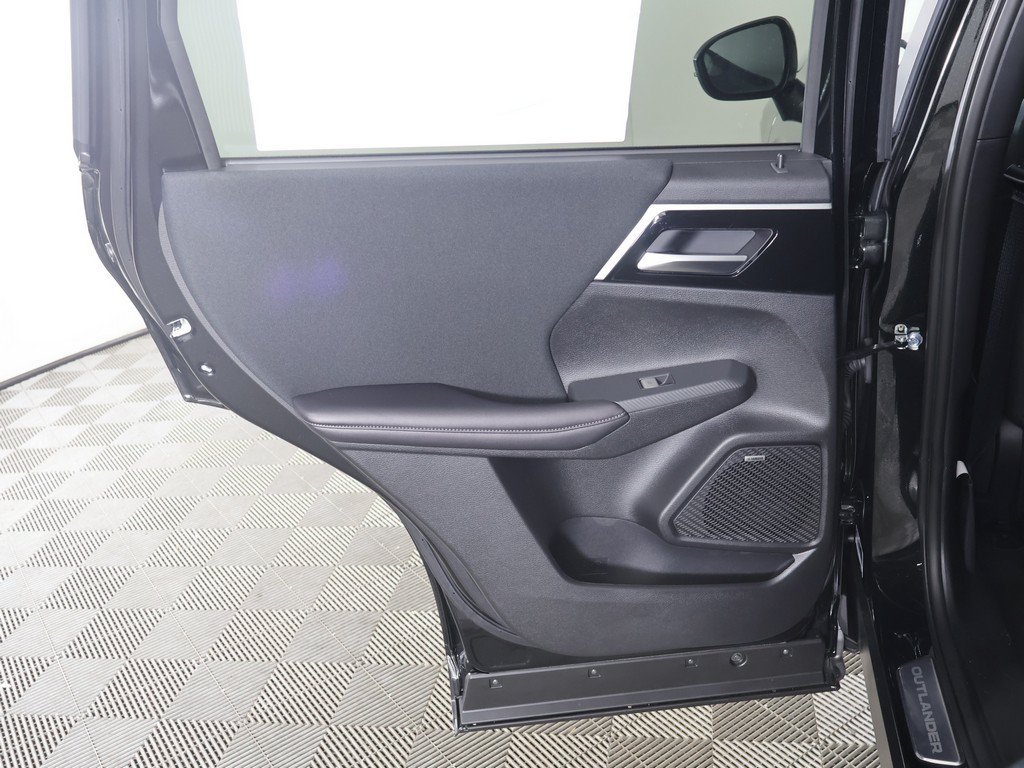 New 2026 Mitsubishi Outlander ES AWD/4WD image 24