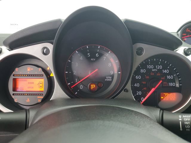 Used 2016 Nissan 370Z w/ Sport Package image 19