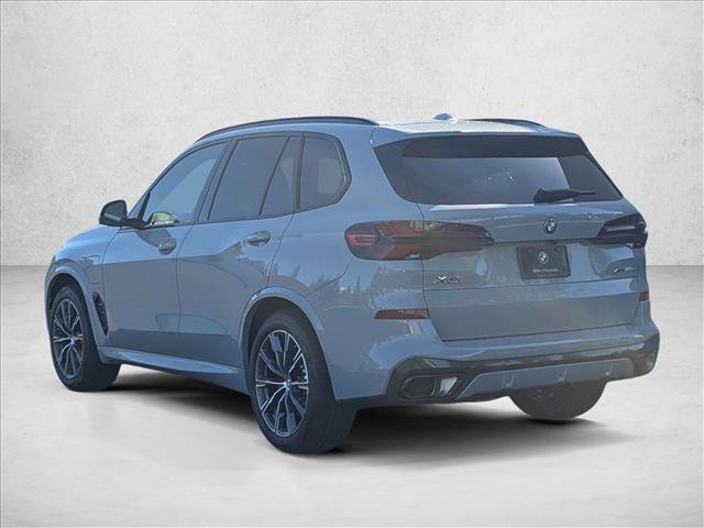 New 2026 BMW X5 xDrive50e w/ M Sport Package AWD/4WD image 2
