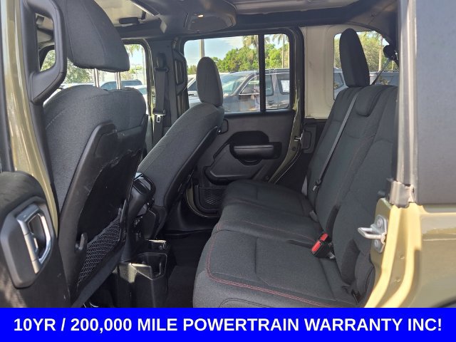 Used 2025 Jeep Wrangler Unlimited Rubicon AWD/4WD image 10