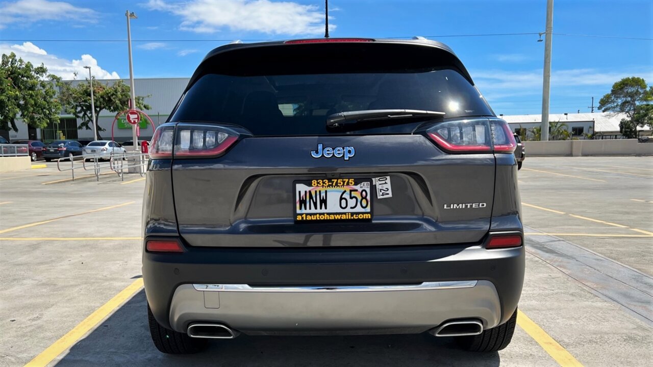 Used 2021 Jeep Cherokee Limited w/ Elite Package FWD image 5