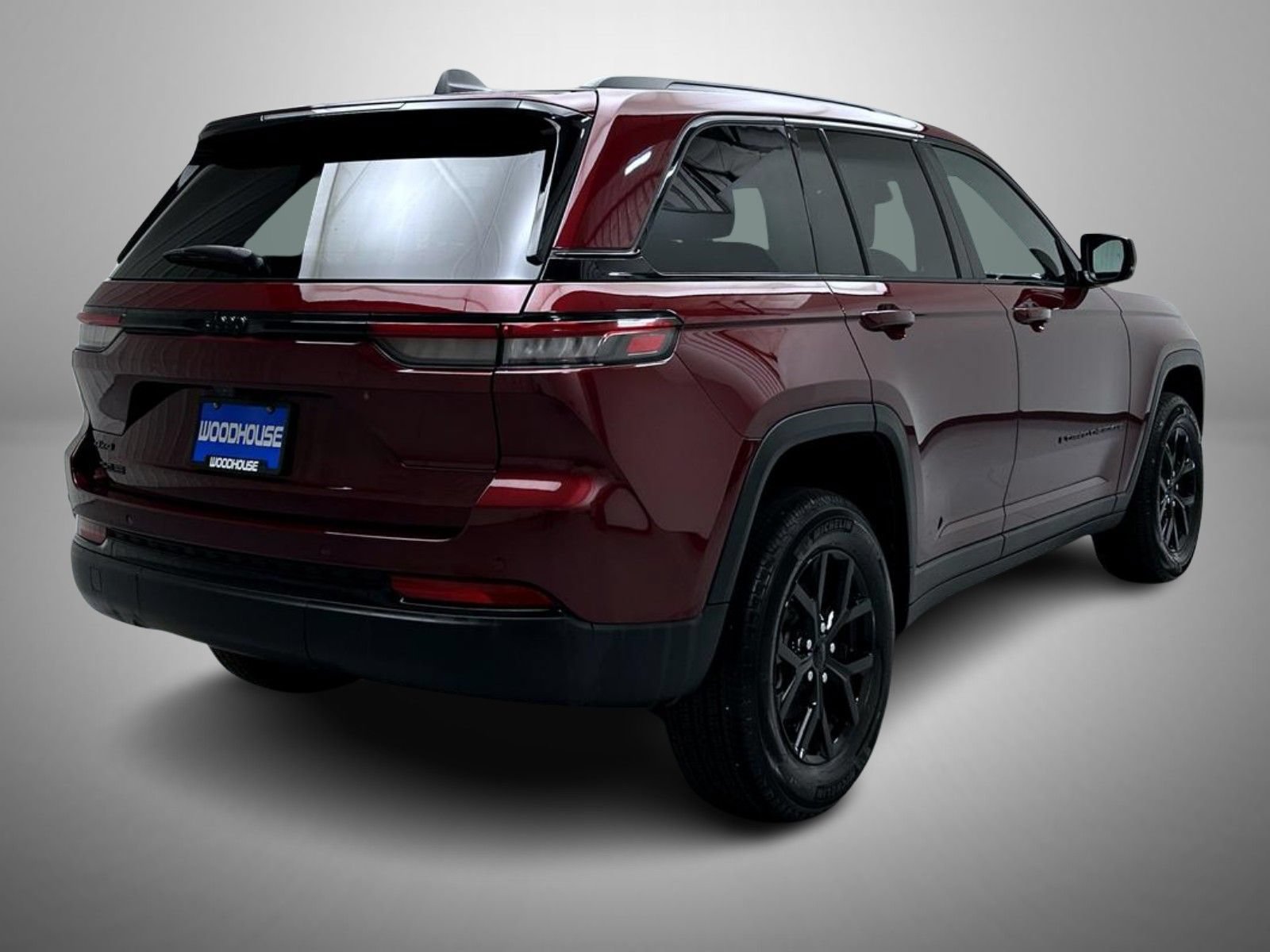 New 2025 Jeep Grand Cherokee Altitude AWD/4WD image 5