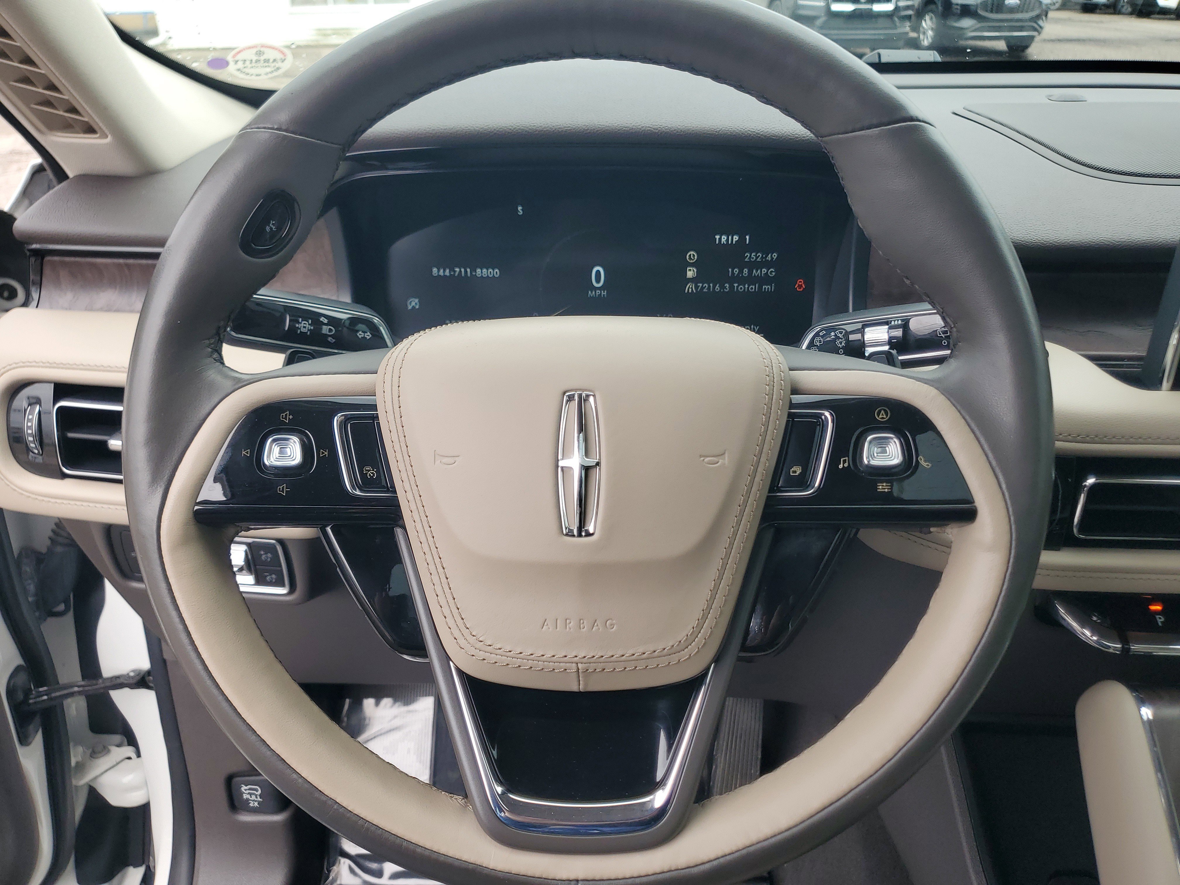 Used 2023 Lincoln Aviator Reserve w/ Equipment Group 201A AWD/4WD image 14