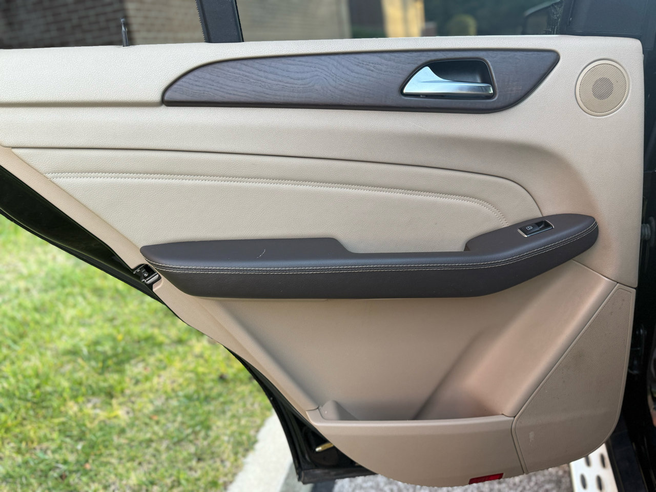 Used 2015 Mercedes-Benz ML 350 4MATIC image 38