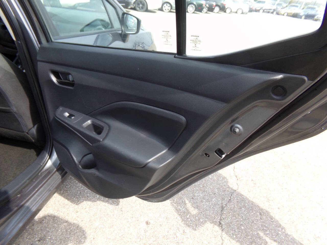 Used 2020 Nissan Versa S image 29