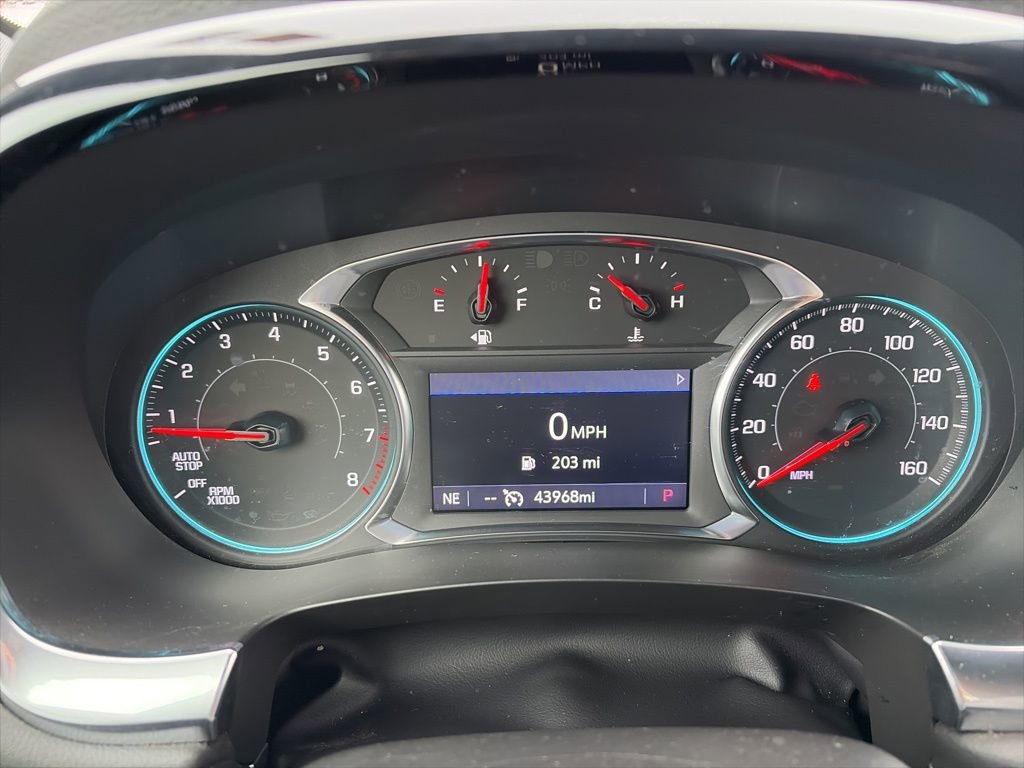 Used 2023 Chevrolet Traverse LT w/ Rear Camera Mirror Package AWD/4WD image 15