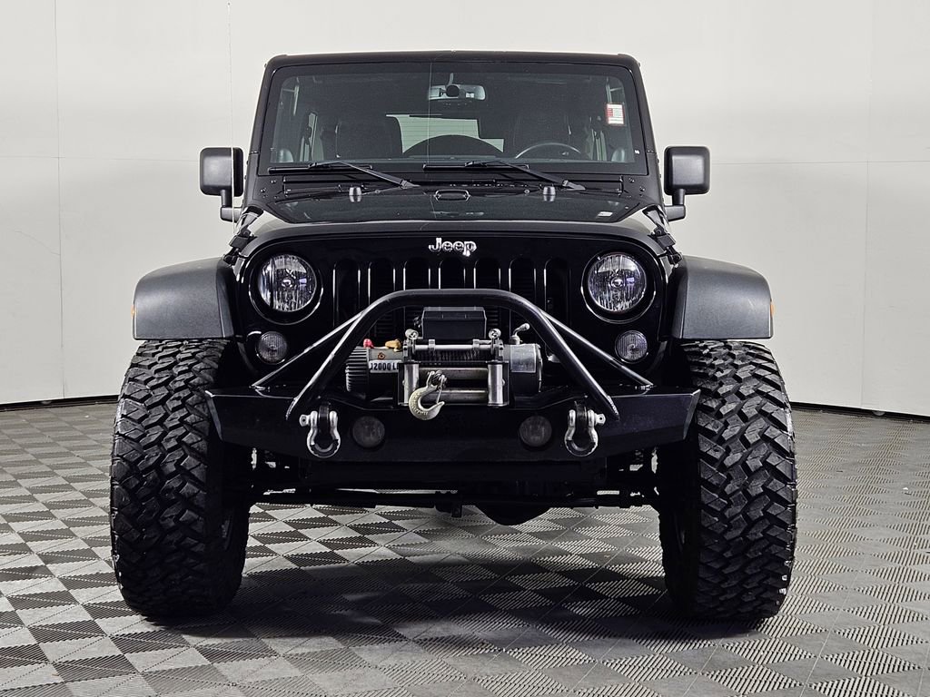 Used 2014 Jeep Wrangler Unlimited Rubicon w/ Connectivity Group AWD/4WD image 2