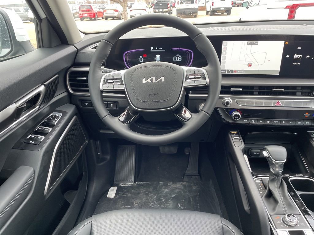 New 2025 Kia Telluride S image 13