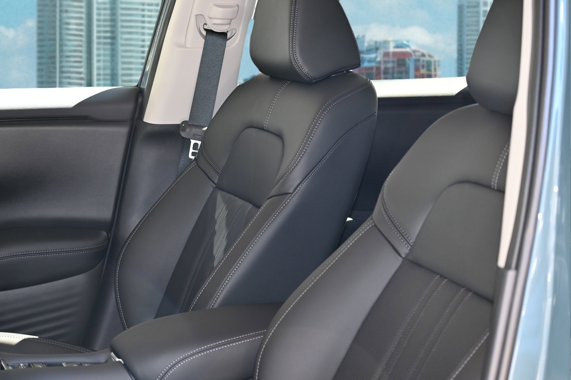 New 2026 Honda HR-V EX-L image 12