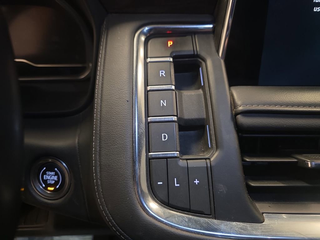 Used 2024 Chevrolet Suburban LT AWD/4WD image 14