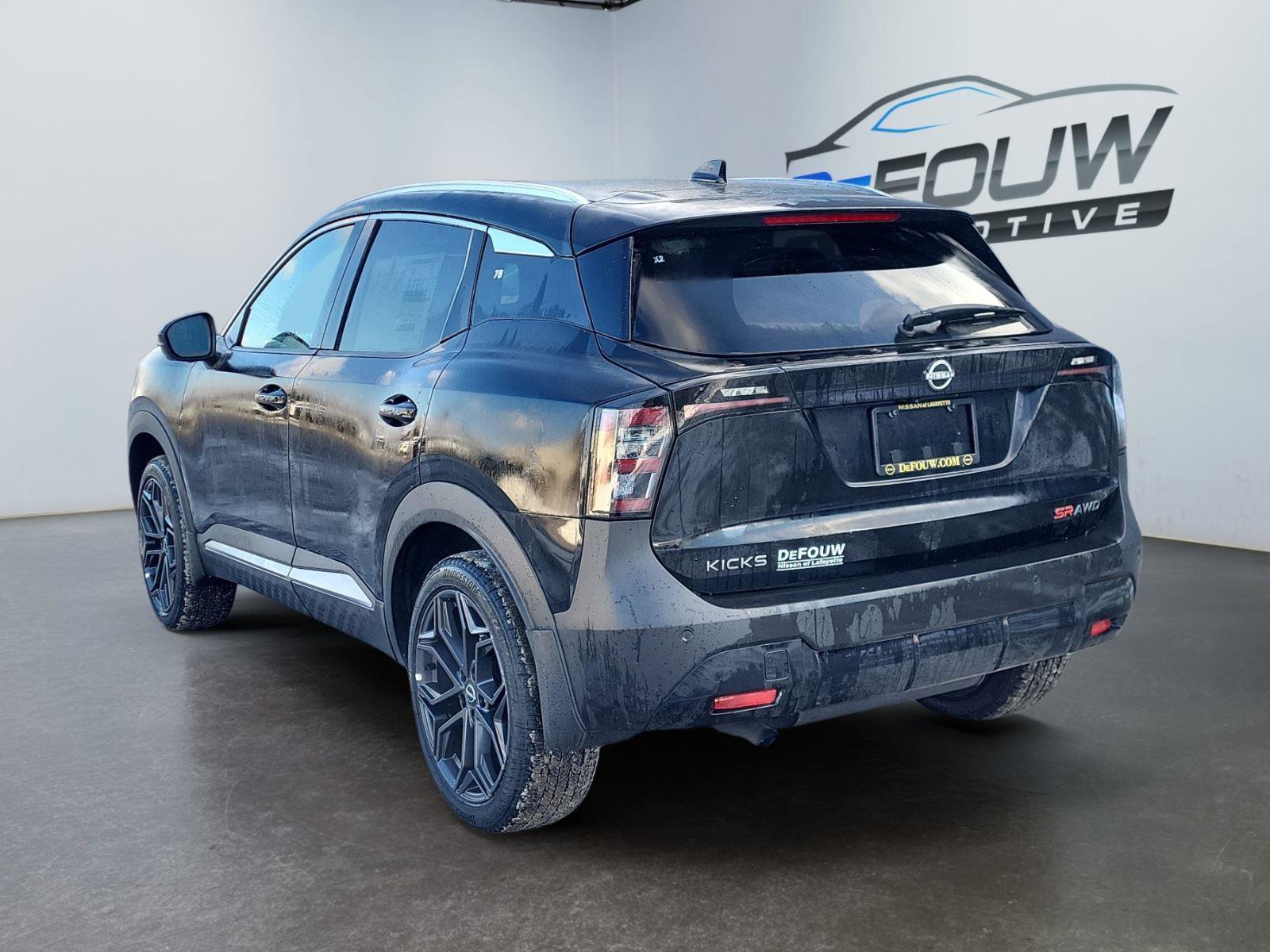 New 2026 Nissan Kicks SR w/ SR Premium Package AWD/4WD image 5