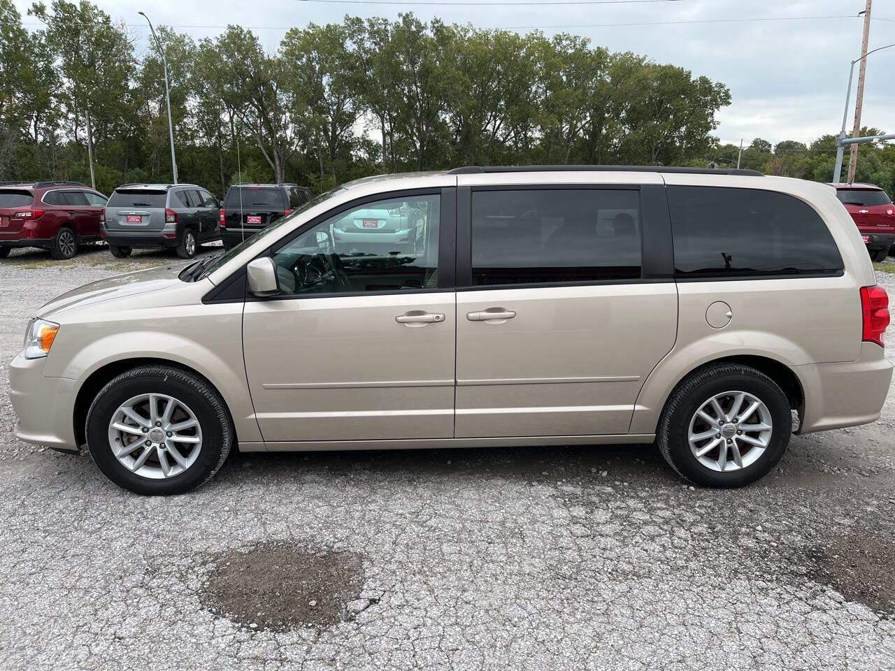 Used 2015 Dodge Grand Caravan SXT w/ UConnect Hands-Free Group image 7