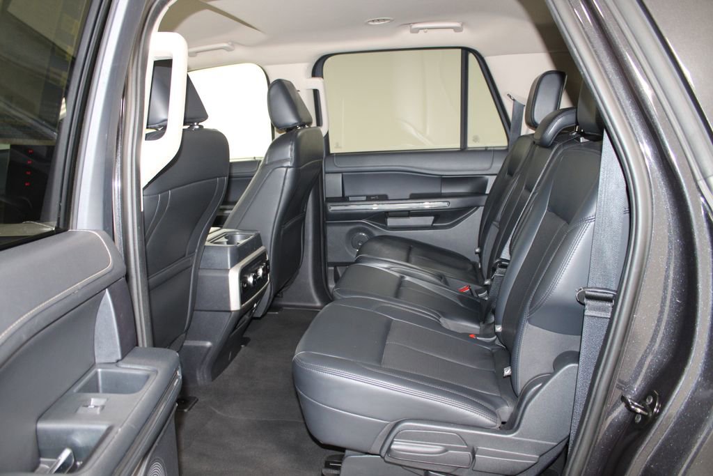 Used 2024 Ford Expedition Max XLT image 27