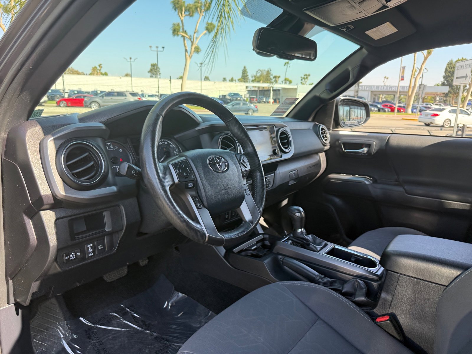 Used 2019 Toyota Tacoma TRD Off-Road image 15