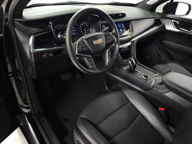 Certified 2025 Cadillac XT5 Premium Luxury w/ LPO, Floor Liner Package image 20