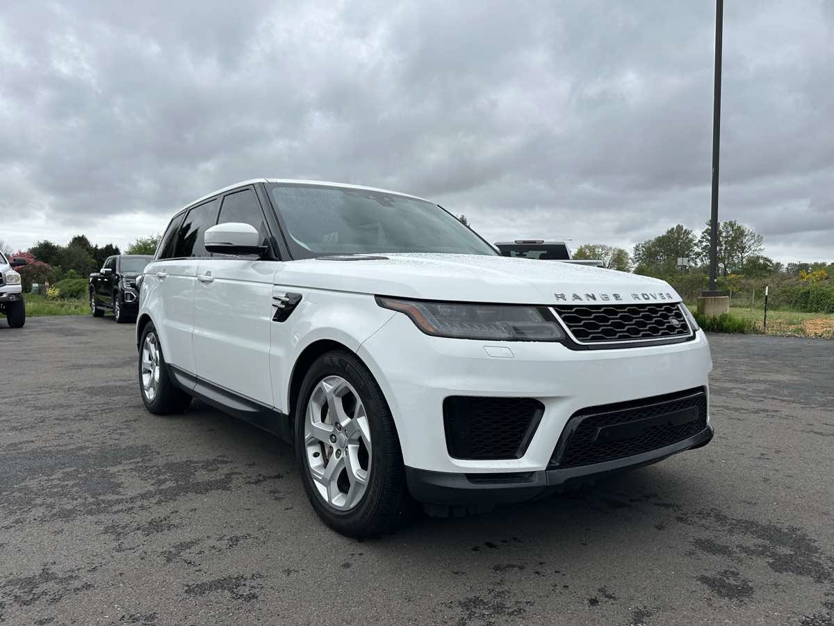 Used 2019 Land Rover Range Rover Sport SE AWD/4WD image 2