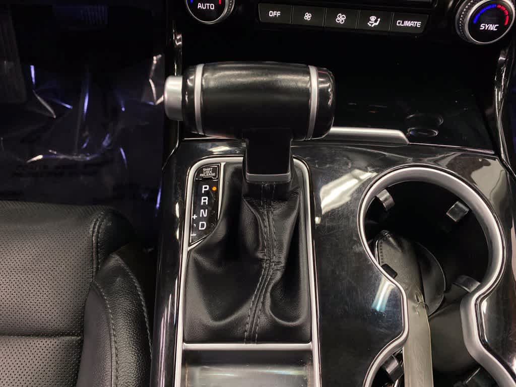 Used 2018 Kia Stinger Premium AWD/4WD image 24