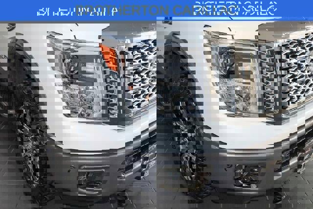 Used 2018 Nissan Titan Platinum Reserve w/ Platinum Utility Package image 11
