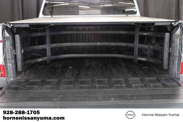 Used 2019 Nissan Titan SV w/ SV Convenience Package RWD image 13