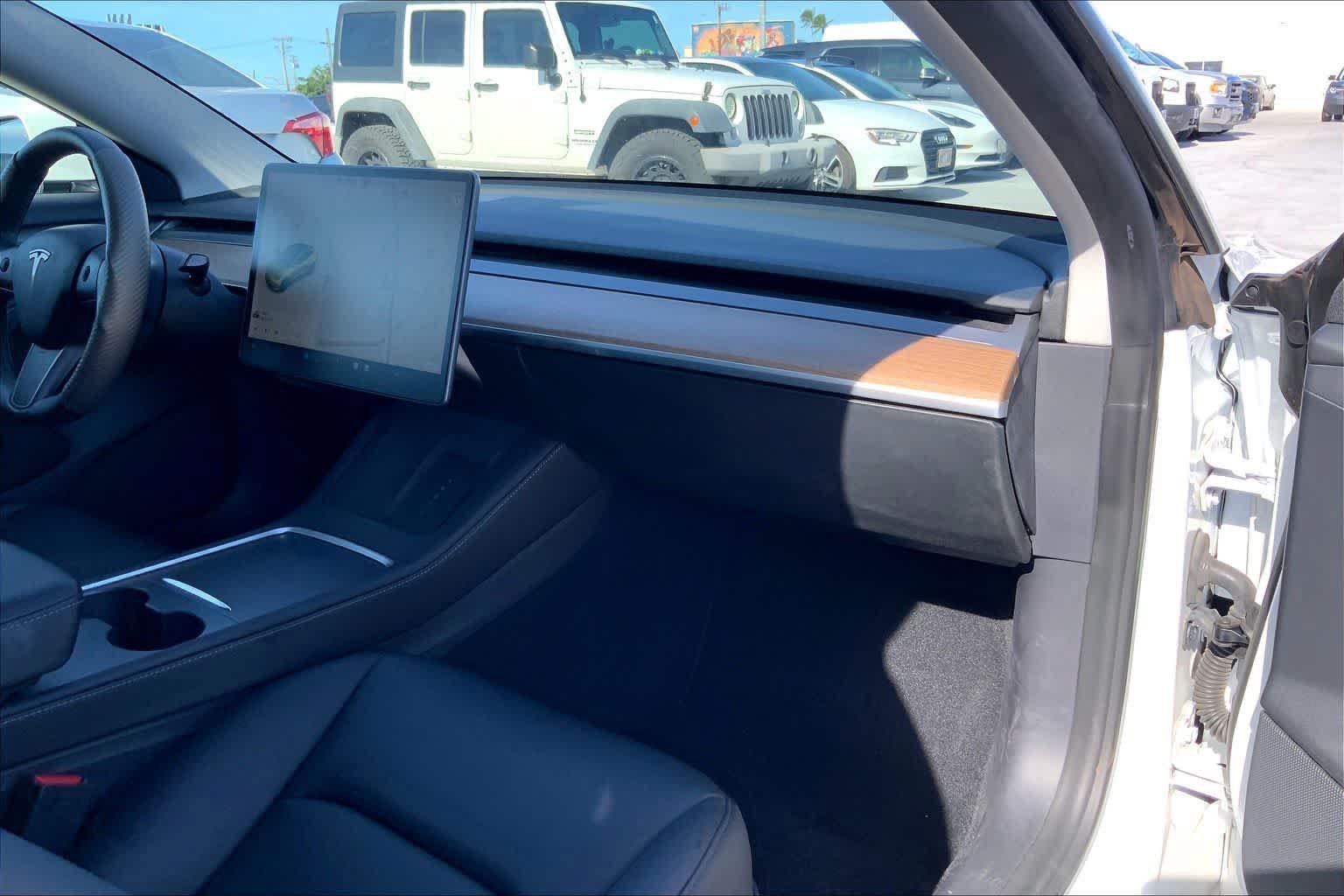 Used 2021 Tesla Model 3 Standard Range Plus RWD image 23
