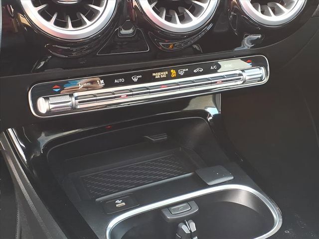 Used 2025 Mercedes-Benz CLA 250 4MATIC image 12