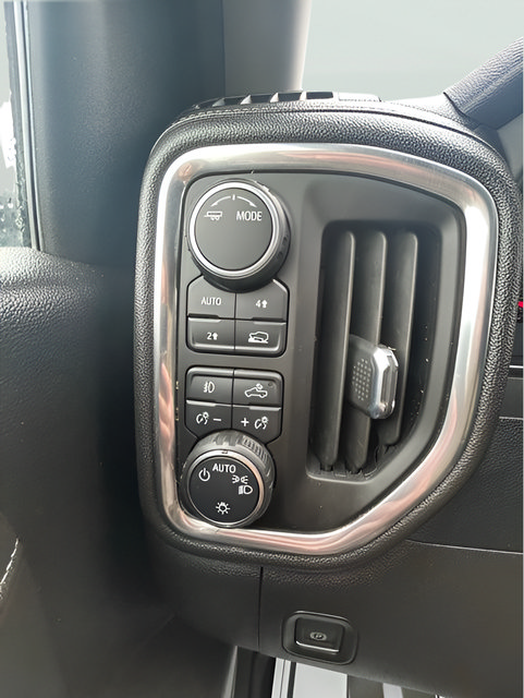 Used 2022 Chevrolet Silverado 1500 RST w/ Bed Protection Package AWD/4WD image 18