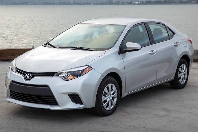 Used 2016 Toyota Corolla L FWD image 12