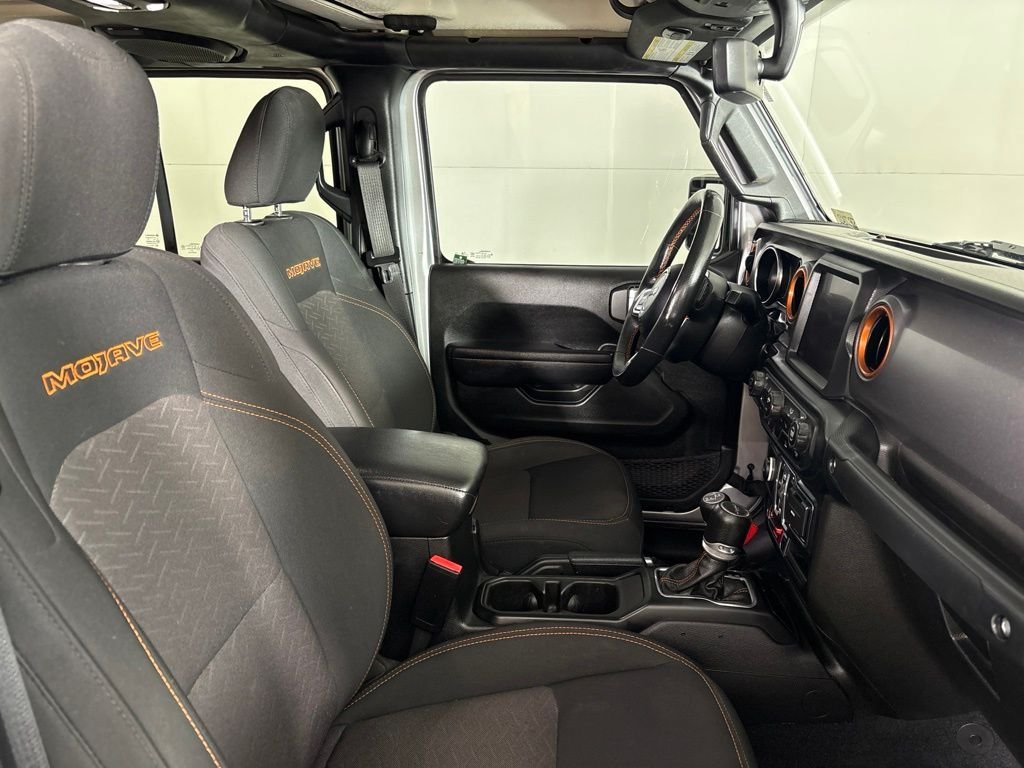 Used 2023 Jeep Gladiator Mojave w/ Cold Weather Group AWD/4WD image 20
