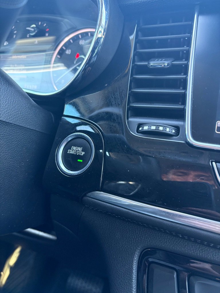 Used 2018 Buick Encore Preferred image 16