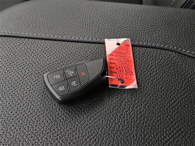 New 2025 GMC Sierra 1500 Denali image 24