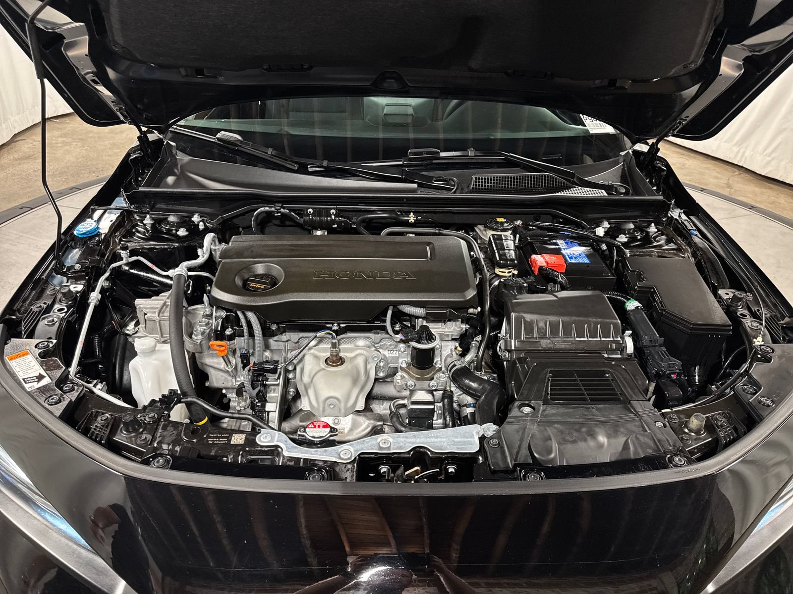 Used 2025 Honda Civic LX image 28