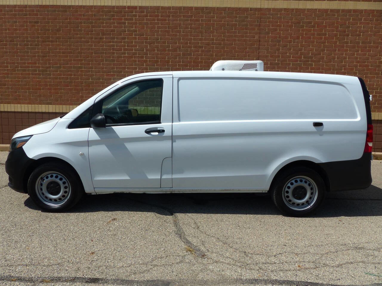 Used 2022 Mercedes-Benz Metris image 5