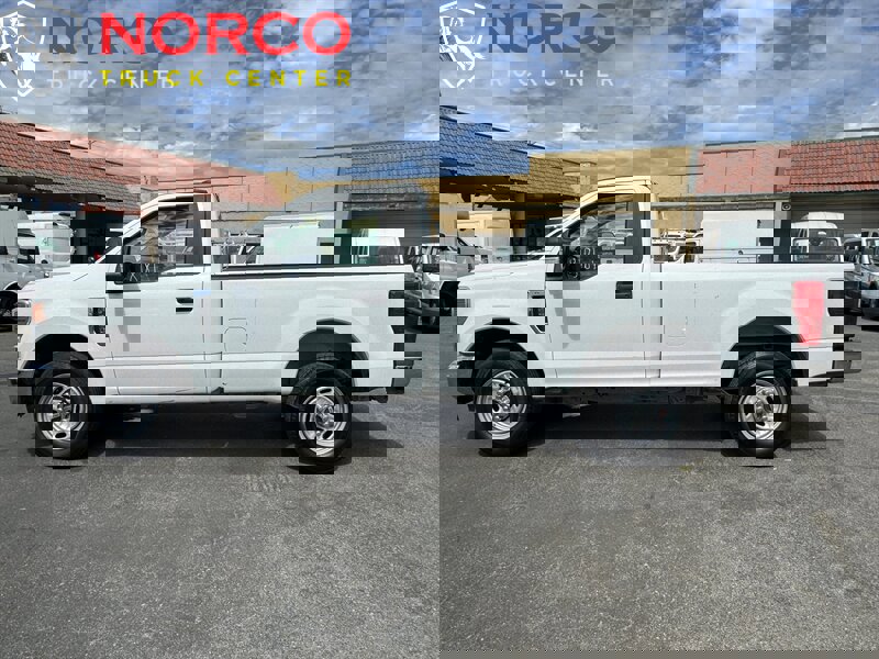 Used 2022 Ford F250 XL w/ Power Equipment Group image 5