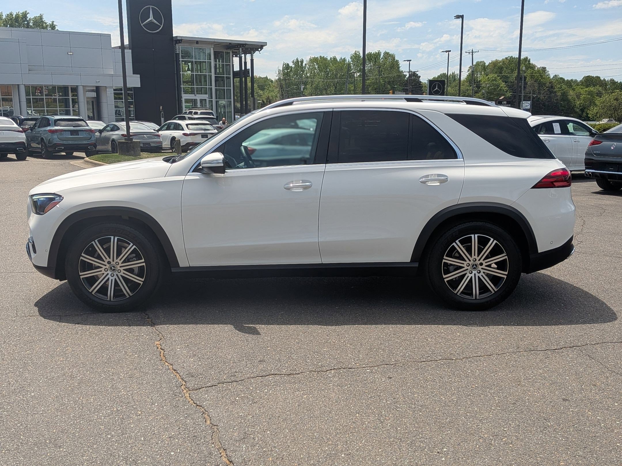 Certified 2026 Mercedes-Benz GLE 350 4MATIC image 6