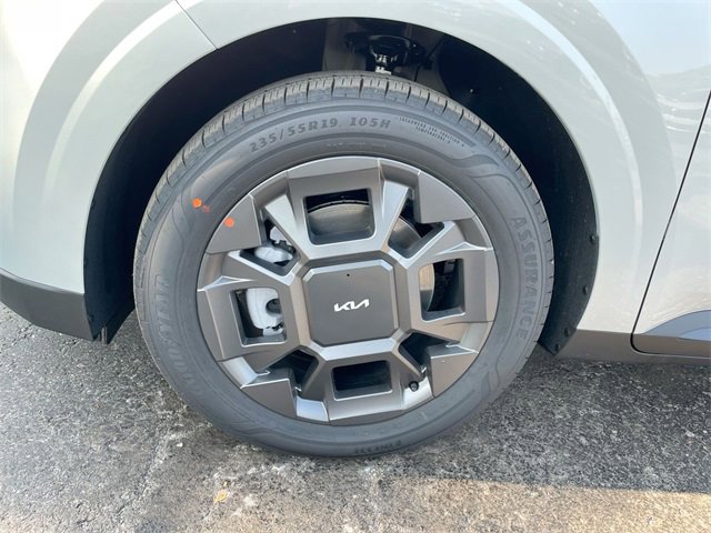 New 2026 Kia Carnival EX image 33