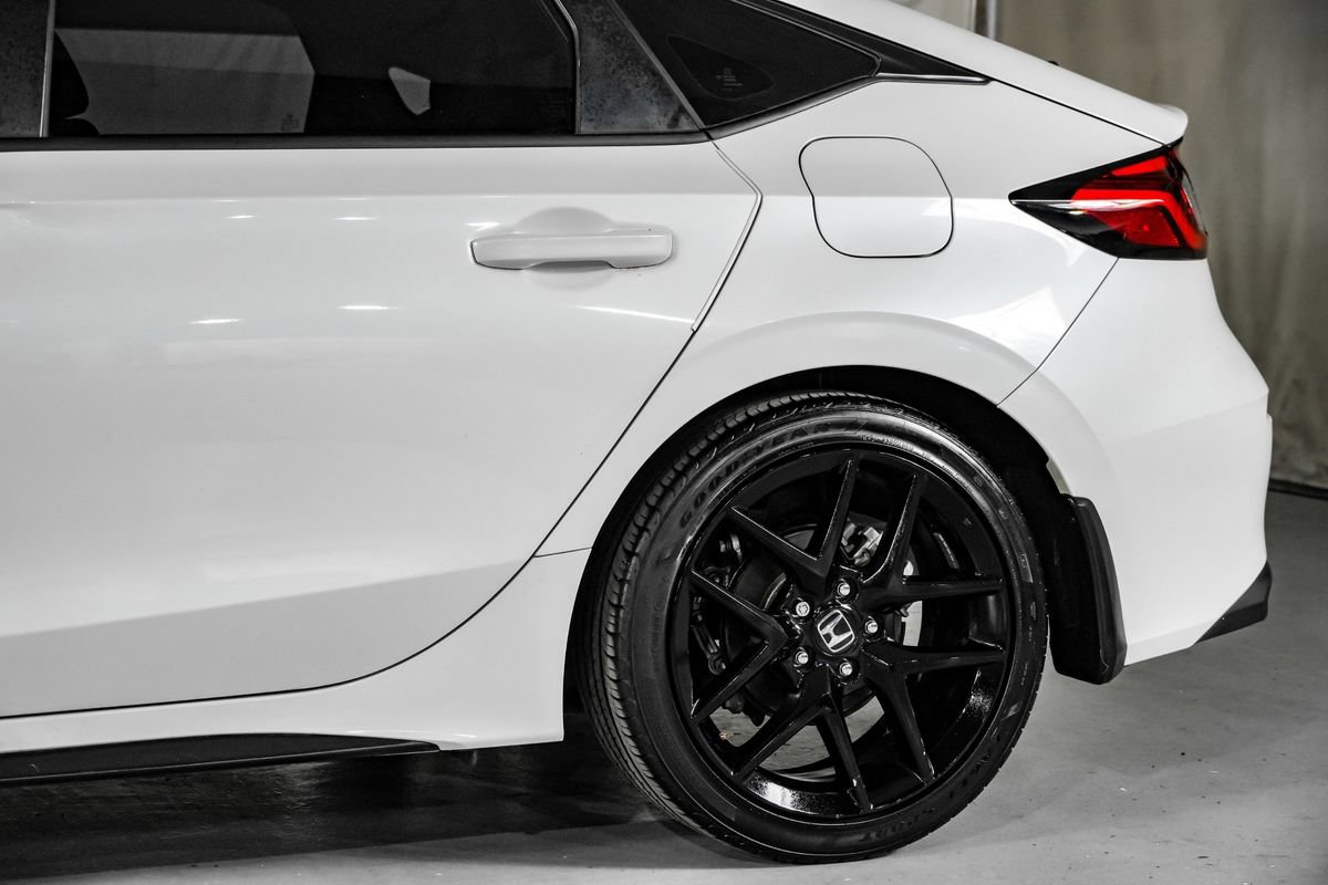 Used 2023 Honda Civic Sport image 13